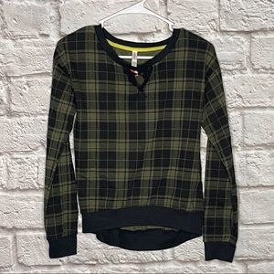 NWT Xhilaration‎ Plaid Checkered Green Black Sweatshirt Junior Size xs